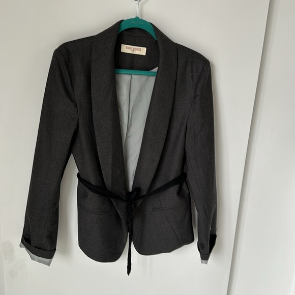 Summer weight 100% wool blazer in cool grey - Picture 6 of 8